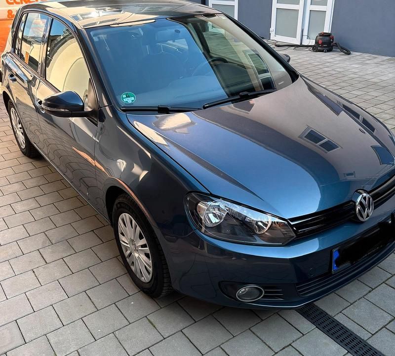 Gebraucht VW Golf VI 122 PS (89 kW) 2011 Blau Kleinwagen