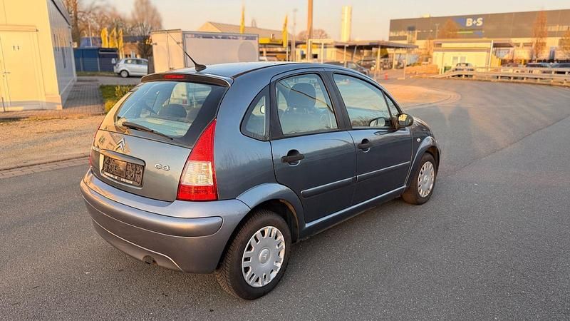 Second-hand Citroën C3 73 CP (53 kW) 2006 Albastru Berlinǎ