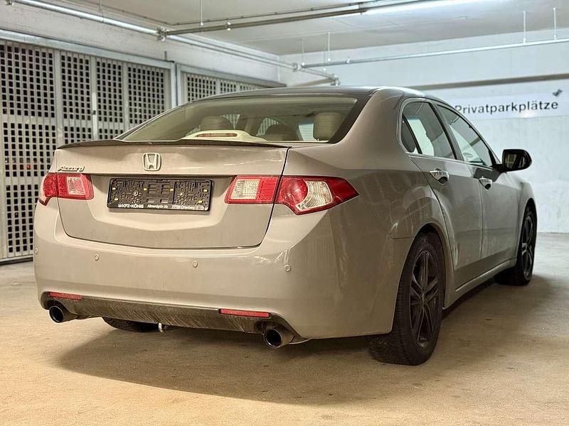 Gebraucht Honda Accord Executive 201 PS (147 kW) 2010 Limousine