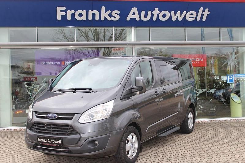 Gebraucht Ford Tourneo Titanium 170 PS (125 kW) 2016 Grau Van / Kleinbus