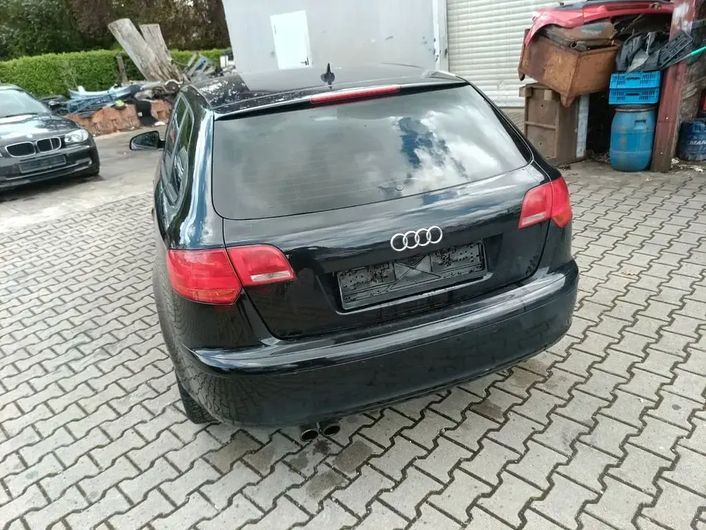 Second-hand Audi A3 S-Line 150 CP (110 kW) 2007 Negru Hatchback