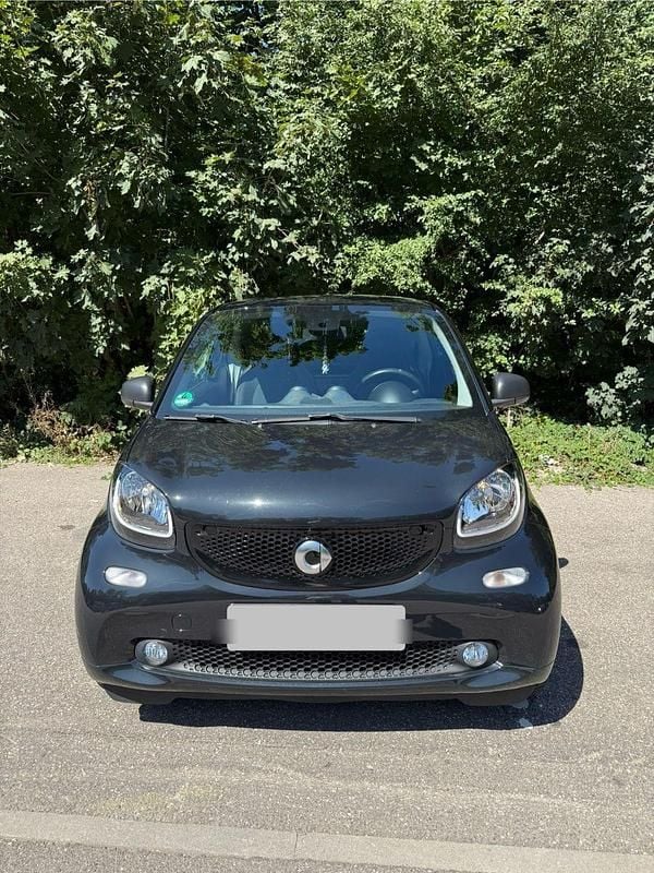 Schwarz Gebraucht 2018 Smart ForTwo Coupé Passion Coupé | 7.490 € (Guter Preis) - Bild 1/4