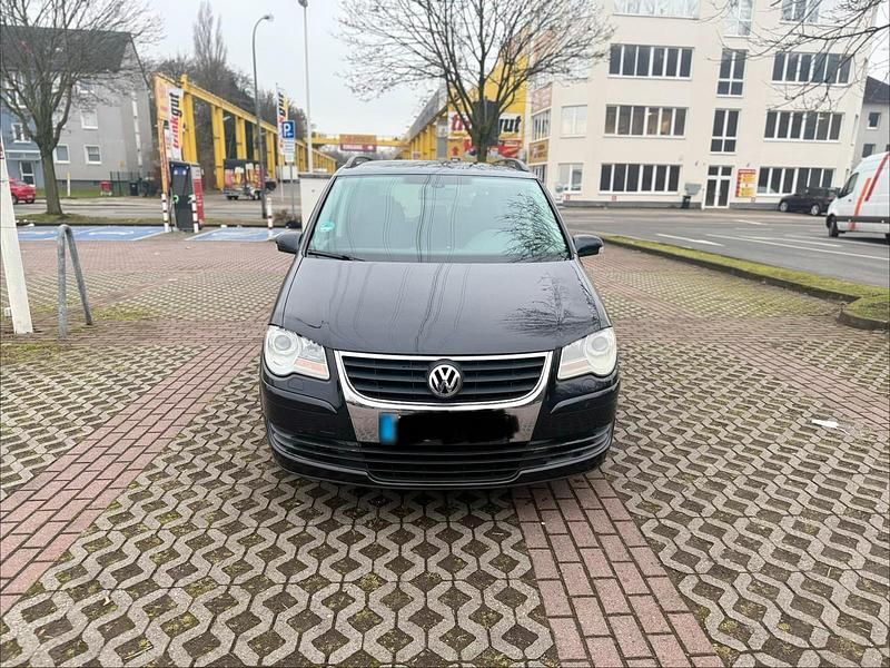 Gebraucht VW Touran 105 PS (77 kW) 2009 Schwarz Van / Kleinbus