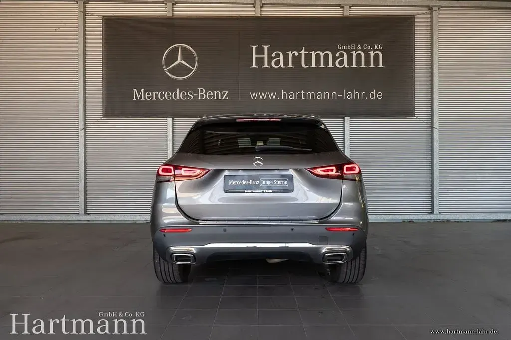 Gebraucht Mercedes GLA180 Progressive 116 PS (85 kW) 2021 Mountaingrau SUV