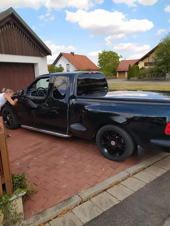 Gebraucht Ford F-150 268 PS (197 kW) 2000 Schwarz Pickup