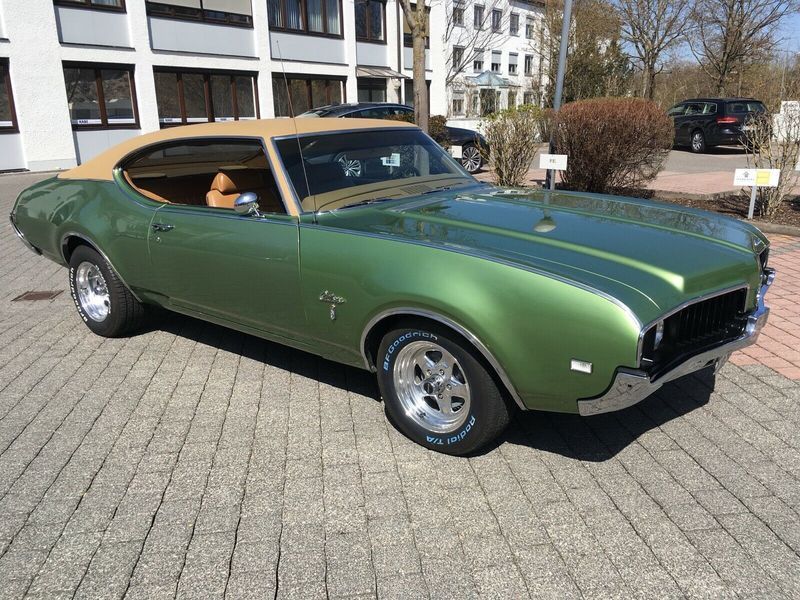 oldsmobile cutlass v8