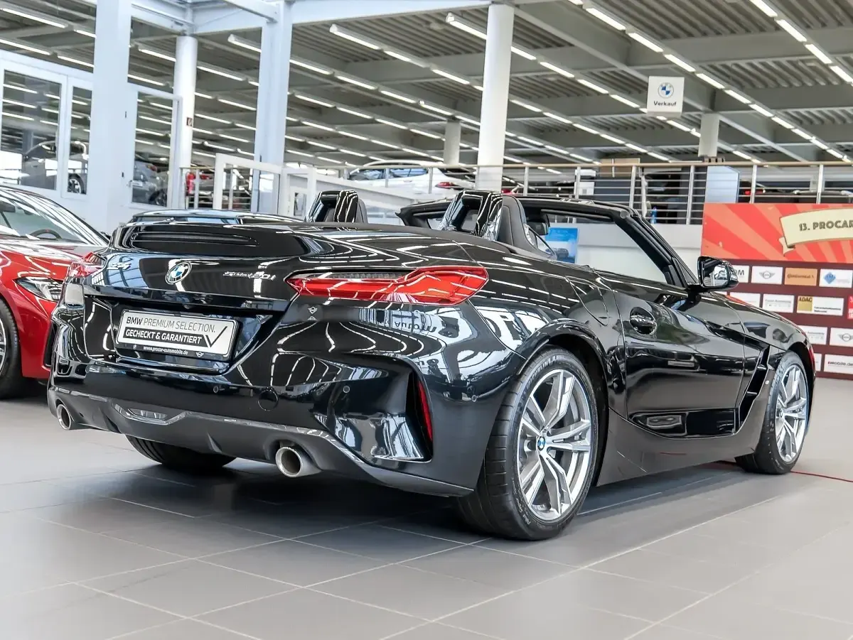 Gebraucht BMW Z4 M Sport 197 PS (144 kW) 2025 Schwarz Cabrio