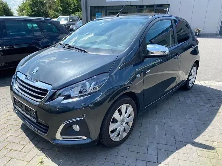 Grau Gebraucht 2018 Peugeot 108 Style Kleinwagen | 9.990 € (Fairer Preis) - Bild 1/4