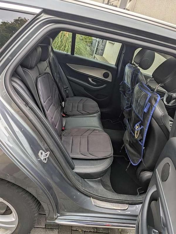 Gebraucht Mercedes E220 Exclusive 194 PS (142 kW) 2018 Grau Kombi