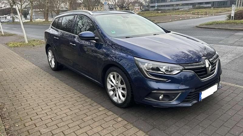 Blau Gebraucht 2017 Renault Mégane GrandTour Initiale Paris Kombi | 7.500 € (Fairer Preis) - Bild 1/4