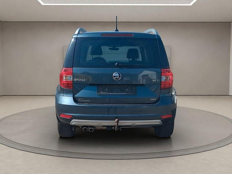 Gebraucht Skoda Yeti Joy 150 PS (110 kW) 2016 Grau SUV