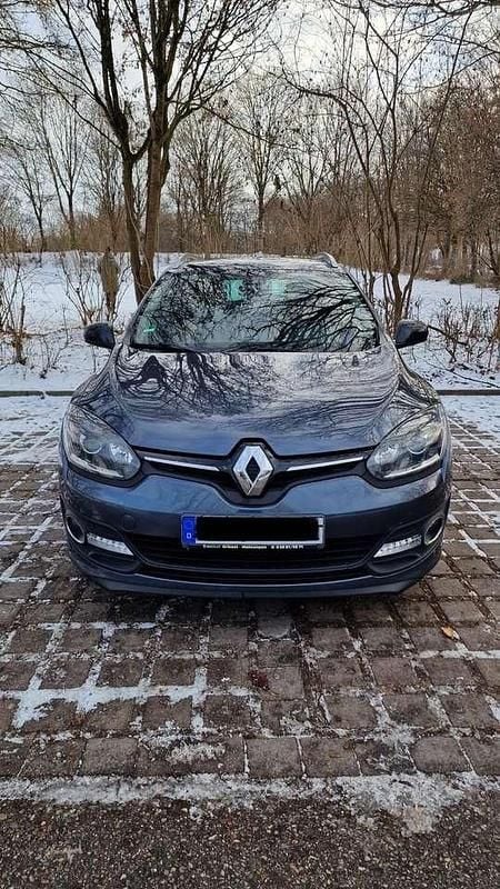 Grau Gebraucht 2016 Renault Mégane GrandTour Intens Kombi | 5.990 € (Guter Preis) - Bild 1/4