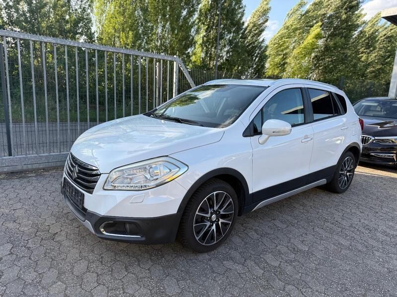 Weiß Gebraucht 2014 Suzuki SX4 S-Cross SUV | 11.500 € (Fairer Preis) - Bild 1/4