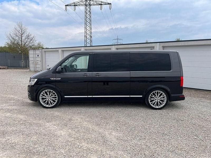 Second-hand VW T6 204 CP (150 kW) 2017 Negru Van