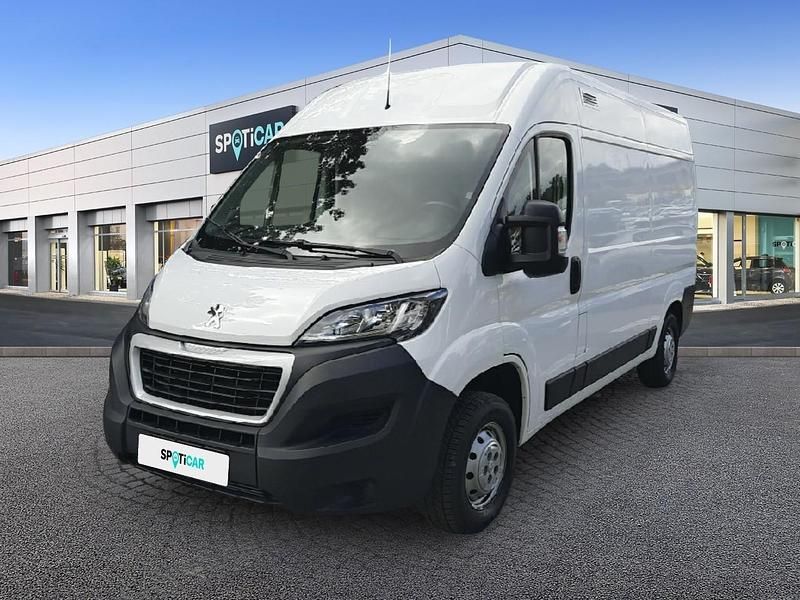 Weiß Gebraucht 2021 Peugeot Boxer Premium Van | 21.980 € (Etwas zu teuer) - Bild 1/1