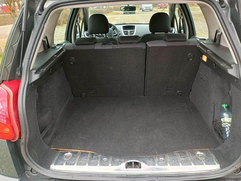 Gebraucht Peugeot 207 95 PS (69 kW) 2012 Blau Kombi