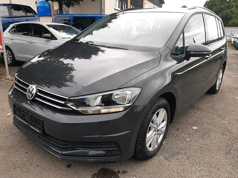 Gebraucht VW Touran 150 PS (110 kW) 2020 Grau Van / Kleinbus