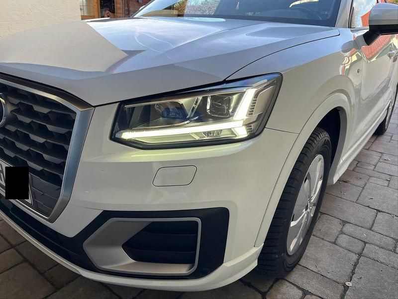 Gebraucht Audi Q2 Sport 150 PS (110 kW) 2020 Weiß SUV