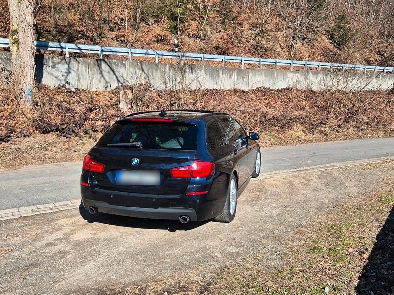 Gebraucht BMW 535 Comfort Edition 313 PS (230 kW) 2012 Blau Kombi