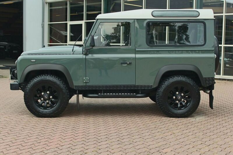 Gebraucht Land Rover Defender 122 PS (89 kW) 2007 Grün SUV