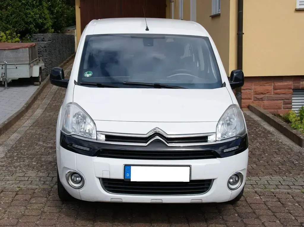 Gebraucht Citroën Berlingo SELECTION 114 PS (83 kW) 2013 Weiß Van / Kleinbus