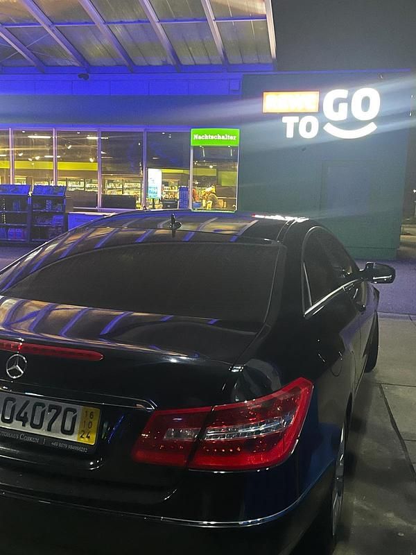 Gebraucht Mercedes E350 231 PS (169 kW) 2010 Schwarz Coupé