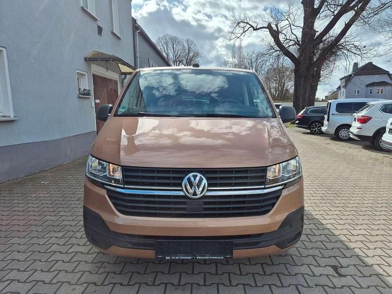 Gebraucht VW Multivan Family 150 PS (110 kW) 2020 Copper bronze metallic Van