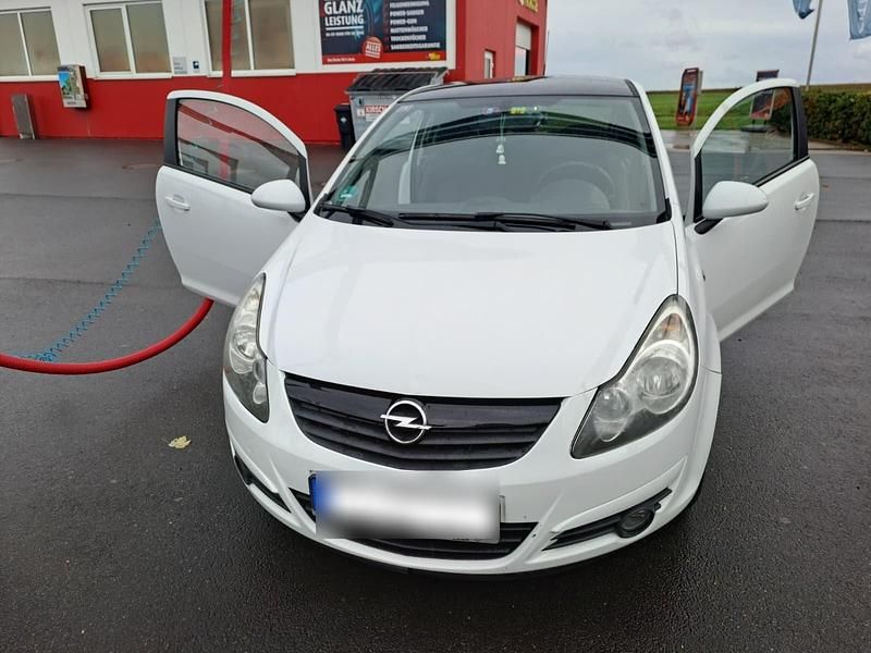Weiß Gebraucht 2010 Opel Corsa Kleinwagen | 1.700 € (Fairer Preis) - Bild 1/4