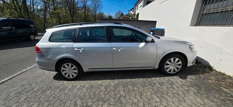 Gebraucht VW Passat 177 PS (130 kW) 2015 Silber Kombi