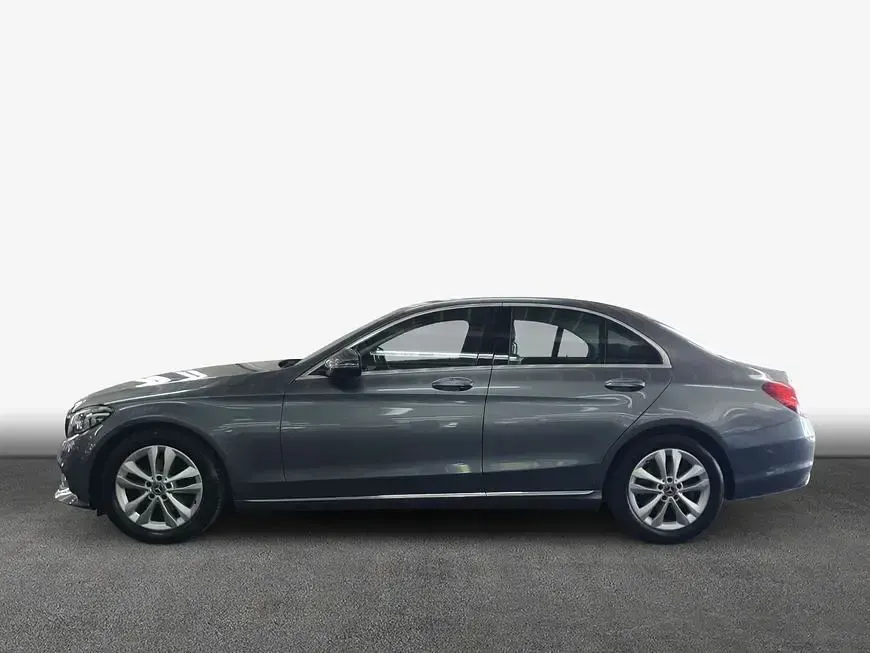 Gebraucht Mercedes C180 Avantgarde 156 PS (114 kW) 2019 Grau Limousine