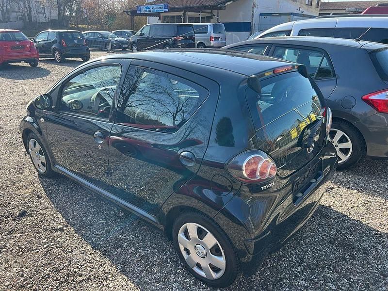 Gebraucht Toyota Aygo Cool 68 PS (50 kW) 2010 Schwarz Kleinwagen