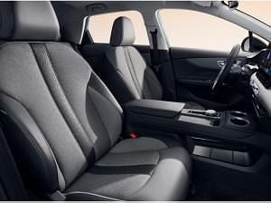 Neu MG MG4 EV 139 kW (190 PS) 2026 Rot (dynamic red) Kleinwagen