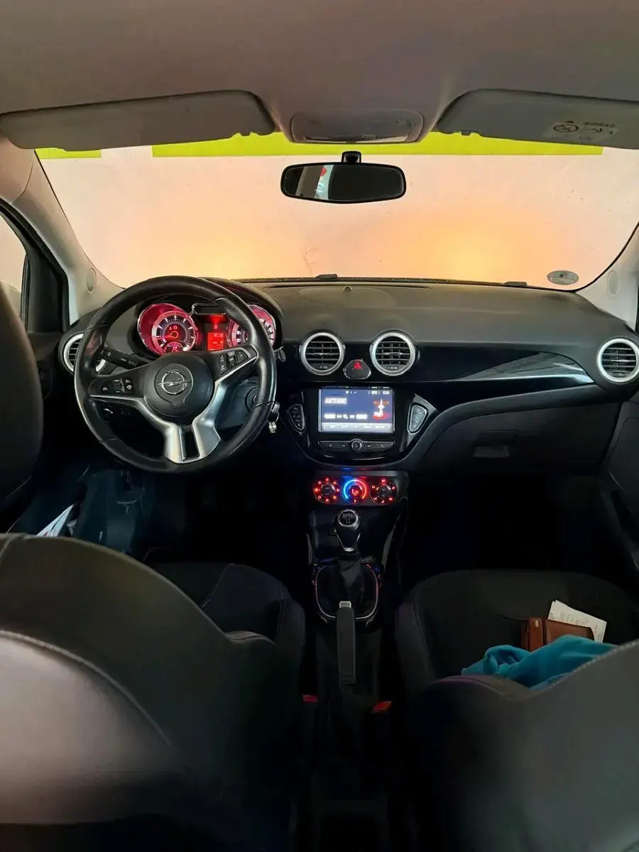 Second-hand Opel Adam 90 CP (66 kW) 2016 Portocaliu Hatchback