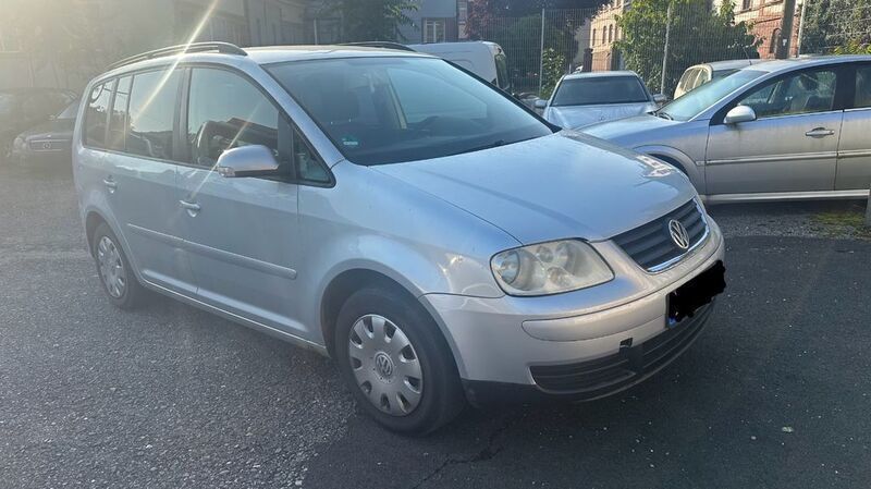 Gebraucht VW Touran 101 PS (74 kW) 2004 Silber Van / Kleinbus