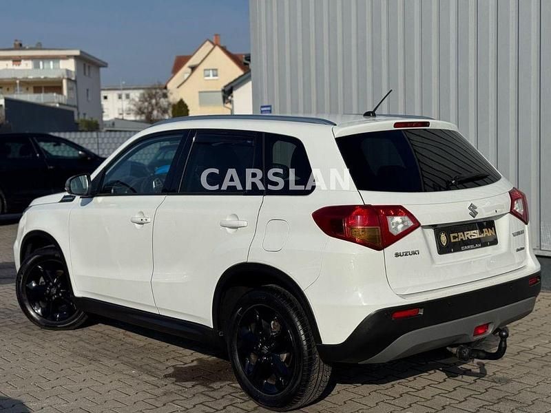 Gebraucht Suzuki Vitara 140 PS (102 kW) 2017 Weiß SUV