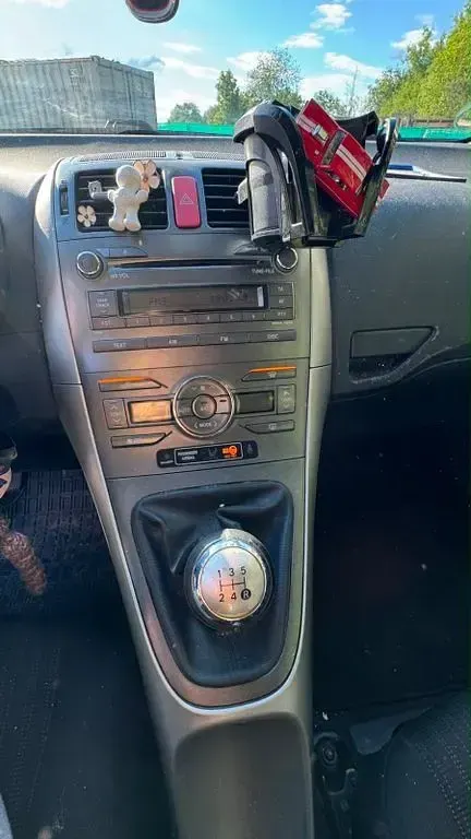 Gebraucht Toyota Auris 97 PS (71 kW) 2009 Schwarz Kleinwagen
