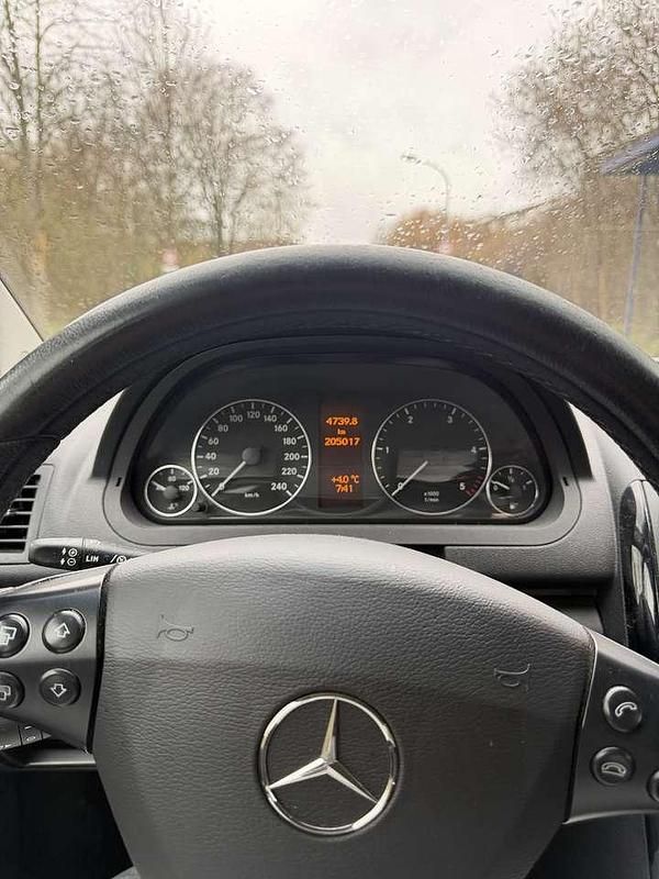 Gebraucht Mercedes A200 Avantgarde 140 PS (102 kW) 2011 Limousine