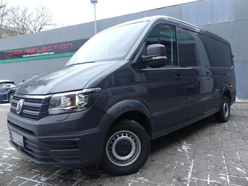 Gebraucht VW Crafter 177 PS (130 kW) 2022 Grau Van