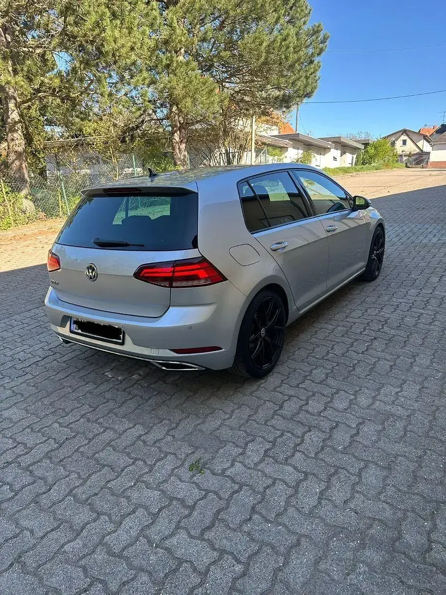 Gebraucht VW Golf VII Join 150 PS (110 kW) 2019 Silber Limousine
