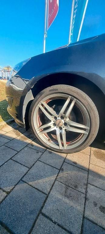 Gebraucht Opel Astra 116 PS (85 kW) 2014 Schwarz Limousine