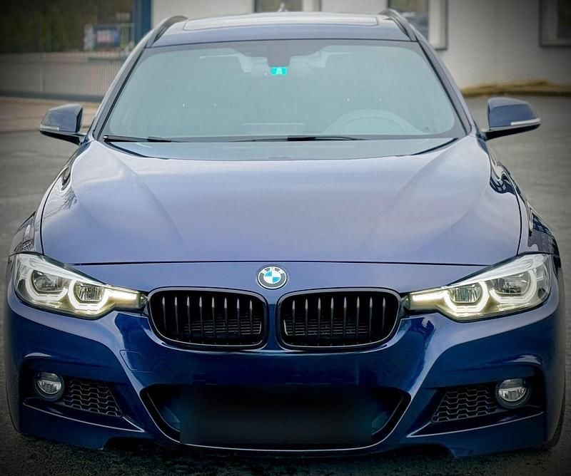 Gebraucht BMW 318 M Sport 136 PS (100 kW) 2018 Blau Kombi