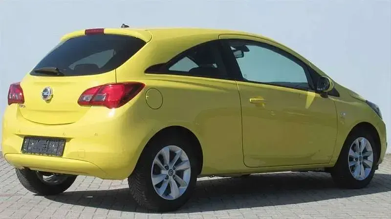 Gebraucht Opel Corsa 90 PS (66 kW) 2017 Gelb / sunnymelon / uni Kleinwagen