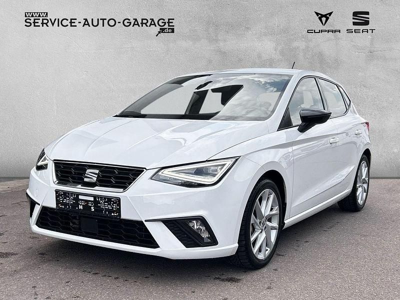 Weiss Gebraucht 2023 Seat Ibiza FR Limousine | 18.920 € (Etwas zu teuer) - Bild 1/4