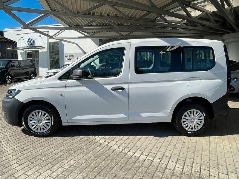 Gebraucht VW Caddy 102 PS (75 kW) 2024 Weiß Van / Kleinbus