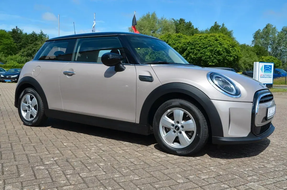 Gebraucht Mini Cooper 136 PS (100 kW) 2023 Grau Kleinwagen