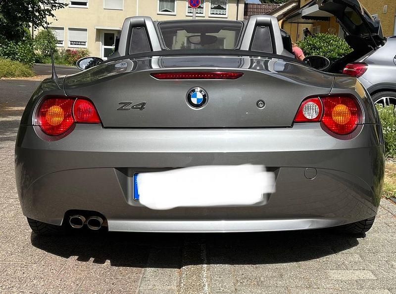 Gebraucht BMW Z4 Sport Line 192 PS (141 kW) 2004 Grau Cabrio