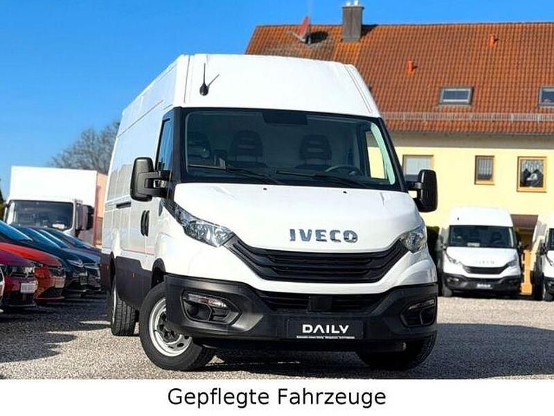 Gebraucht Iveco Daily 130 PS (95 kW) 2022 Andere Limousine
