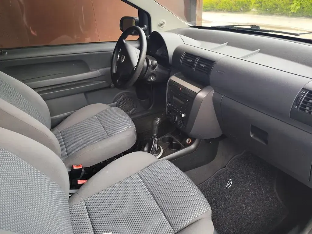 Gebraucht VW Fox 54 PS (39 kW) 2008 Silber Kleinwagen