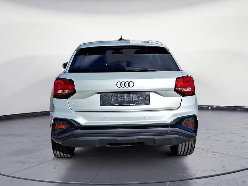 Gebraucht Audi Q2 S-Line 150 PS (110 kW) 2025 Silber SUV