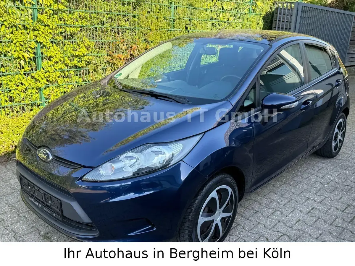 Gebraucht Ford Fiesta Cool & Sound Edition 82 PS (60 kW) 2012 Blau Limousine